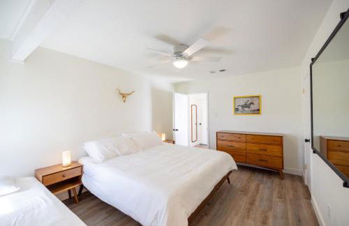 Luxury 4BR Oasis with Pool, Hot Tub & Game Room! - Foto 12