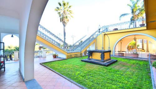 Villa La Timpa - antica e maestosa villa con jacuzzi privata con una meravigliosa vista sull'Etna e sul mare - Foto 3, Garden