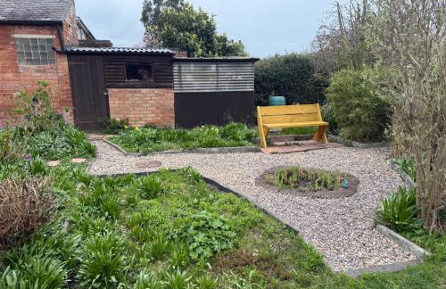 Tiny home OR Chalet - with toilet & shower room in separate outbuilding - Foto 6