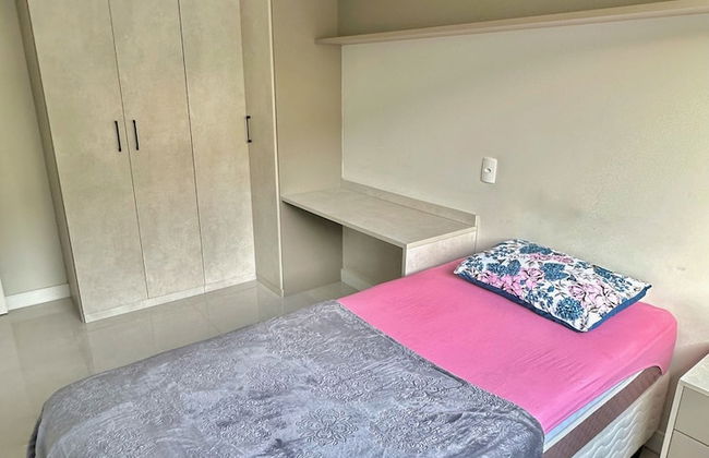 Casa luxuosa De Piscina e Hidromassagem - Photo 2