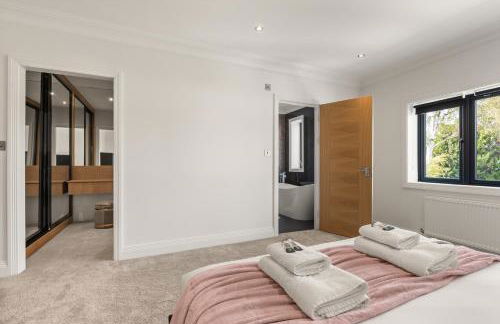 New! Trendy 5BR with Garden and Parking near Wimbledon - Foto 14