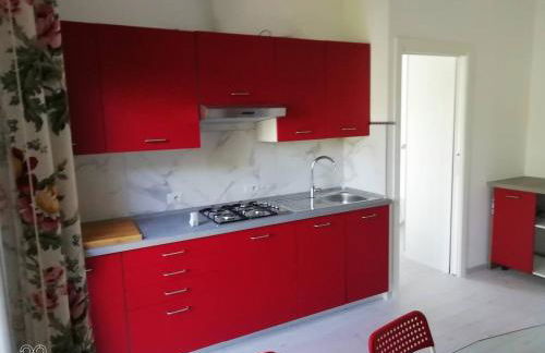 Villa tranquilla immersa nel verde a 2 Km dal mare - Foto 2