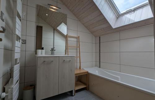 Appartement lumineux 3 chambres, terrasse, proche commerces et ski, avec WiFi - FR-1-589-677 - Foto 28