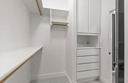 Private Oasis On 2 Acres with Indoor Pool and Theater - Foto 26