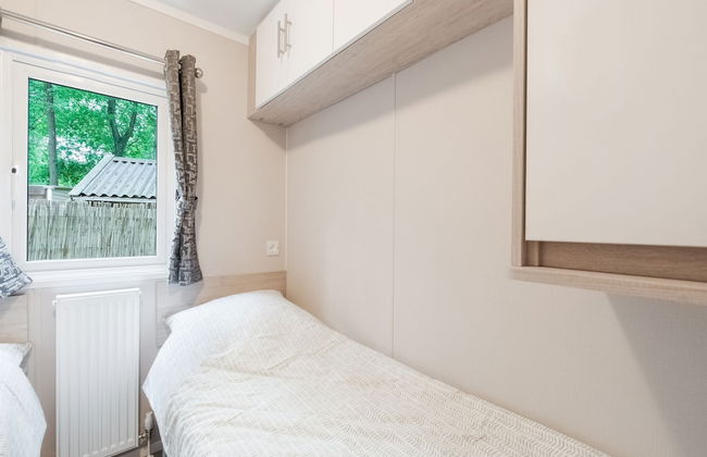 Chalet in the Woods With Pool - Photo 4