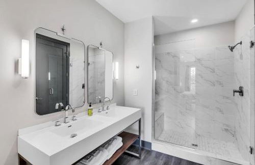 Gorgeous Apt for 8 with Rooftop & Gym Near DT - Foto 18