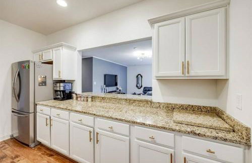 Downtown Louisville Condo- King Bed, Near Sites - Foto 22
