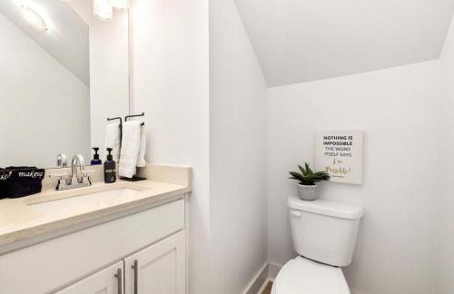 Porte Orange-Modern Home-1 mi from DT Fayetteville - Foto 24