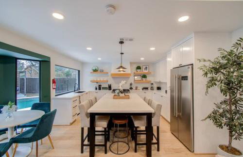 Spring Branch Paradise 4-BD Backyard Pool Oasis - Foto 5