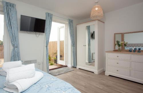 View Cottage - Photo 9