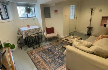 Charming & Spacious Apt in Historic Rowhouse - Foto 10