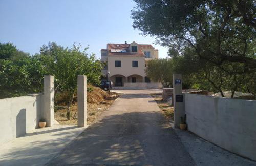 Airport Garden Apartments - Photo 16