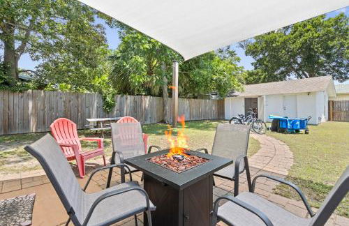 Gulfport Game Room House Walk to Beach Family Fun - Foto 3