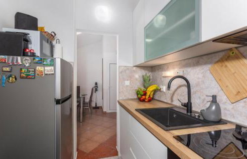 Awesome Apartment In Omisalj With Wifi - Foto 16