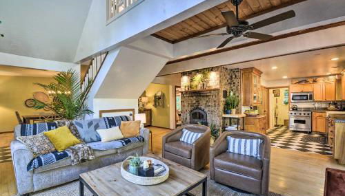 100-Year-Old Farmhouse with Hot Tub on 5 Acres! - Foto 5