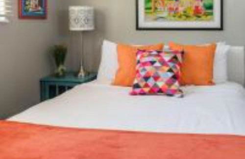 MagicwayVillas TeaCup Pool House - Walking Distance to Disneyland - Foto 3