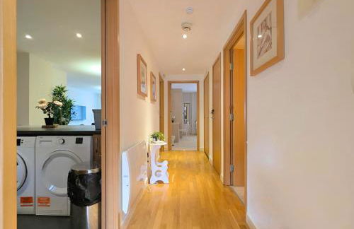 Spacious 2-Bedroom Apt in Heart of City Centre - Foto 15