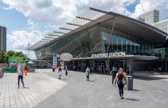 Modern Comfort: Stratford 3BR Duplex - Foto 22