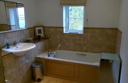 Beautiful Cotswold Farmhouse set in 50 acres - Foto 22