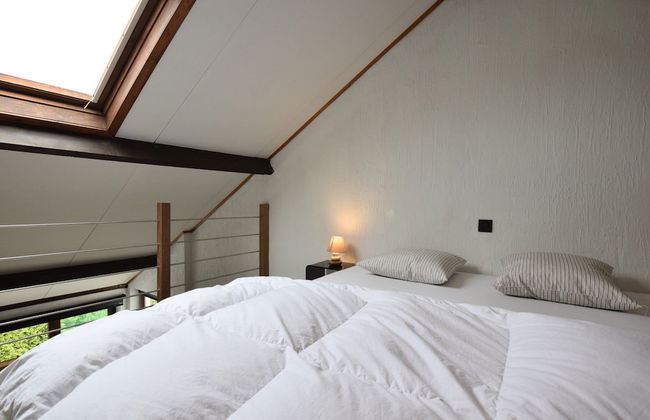 Luxury Villa With Pool - Photo 9