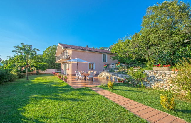 Adorable Holiday Home With Private Pool & Terrace With Barbecue - Foto 31