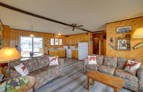 Lakefront Cabin with Private Dock and Beach! - Foto 6