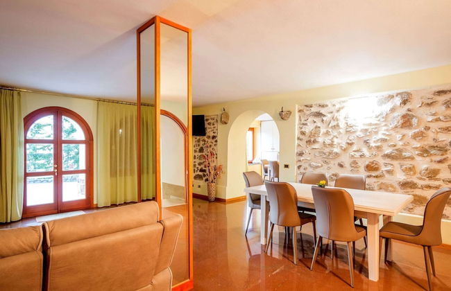 Lakeside Mansion With Pool - Foto 17