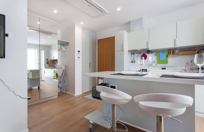 Ljubljana Riverbank Apartment in City Centre! - Photo 6