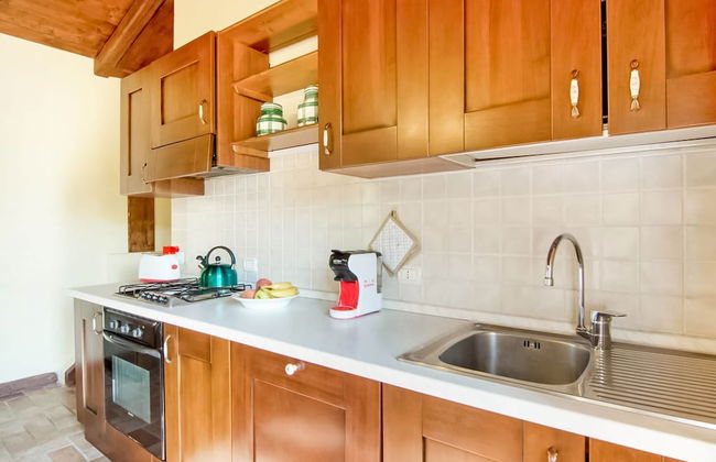 Rustic Serenity Farmhouse - Foto 8