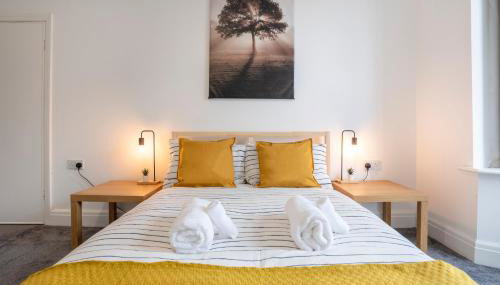 Modern Apartment -Free Parking - by Holiday Homes - Foto 2