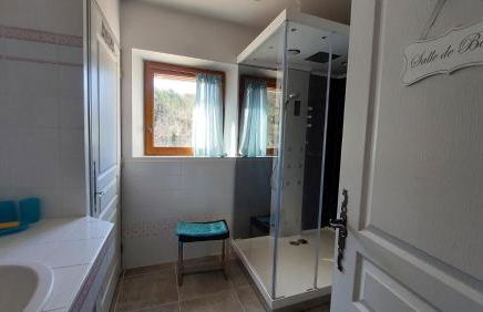 Freundliches Haus mit Pool und großem Garten - Foto 22