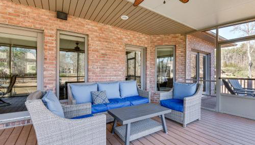 Lake Norman Retreat with Dock, Game Room and Hot Tub - Foto 4