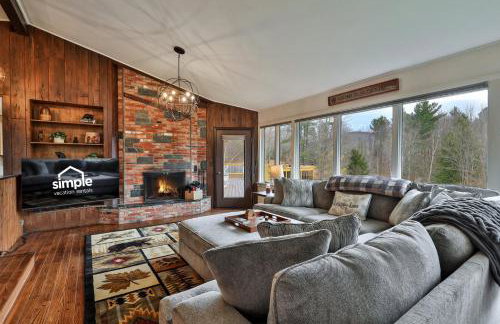 Bear Paw Cabin - 3 Living Areas, Hot Tub & Ping Pong Table - Foto 8