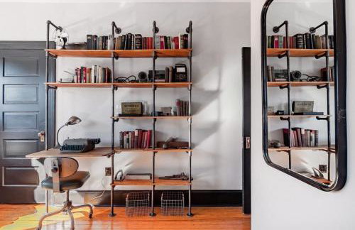 Industrial Loft Offers Historic Feel with Modern Amenities 3BR & 2BA #DCottage - Foto 6