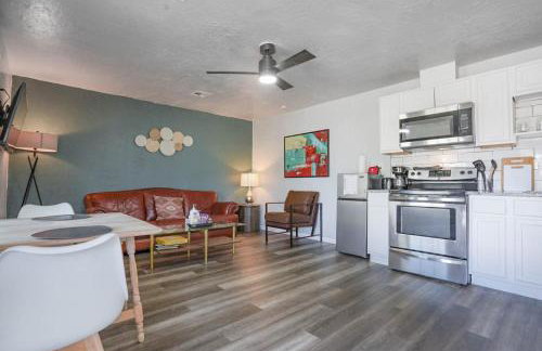 1BR Apt 7 mins Integris Monthly 15 Off #20A - Foto 56