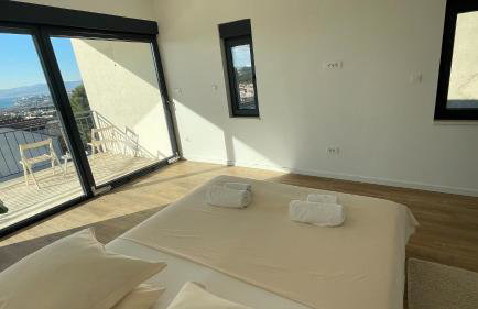 Villa Sea Horizon with a pool - Photo 2