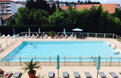 Appartement Golf et Nivelle avec piscine et parking - Foto 6
