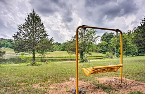 Cozy Missouri Retreat with Pool, Pond and Fire Pit! - Foto 24