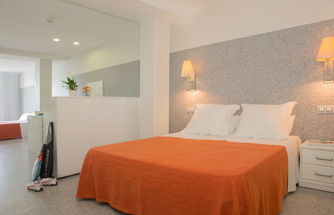 Apartamentos Mix Bahia Real - Photo 17