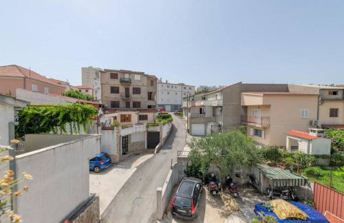 Spacious Rustic 2BR with Terrace & Parking - Foto 39