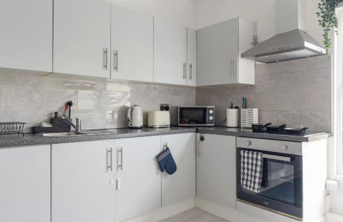 Wembley Royal Residence - Free Parking - Foto 16