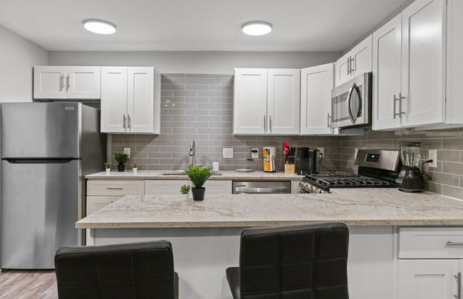 Stylish Studio Downtown Evonify - Foto 13