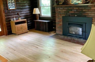 Cozy Private Log Cabin on acreage - Foto 33