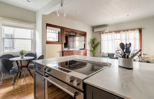 Stay Portland - Well-Preserved Quintessential 1922 Craftsman - Photo 5