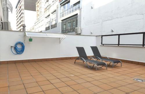 Estudio céntrico 2 con terraza y parking privado - Foto 5
