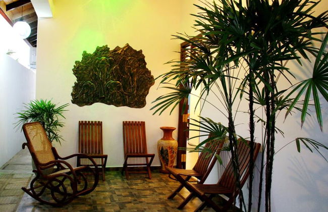 Randiya Beach Villa - Photo 3