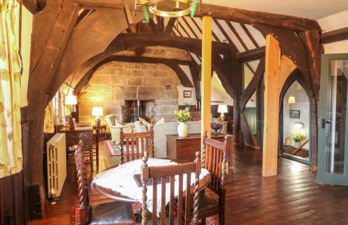 Porter's Lodge - Photo 14