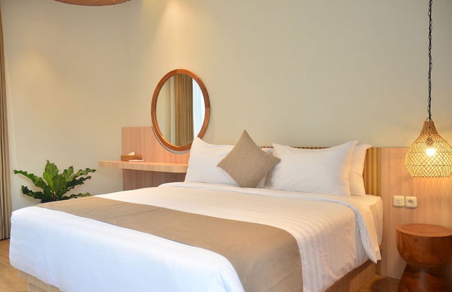 Maplewood Mountain 9BR with Heated Pool - Photo 11