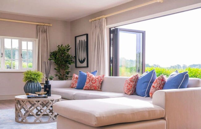 Luxurious 4 Bedroom Vineyard Villa Stanlake Park - Foto 50