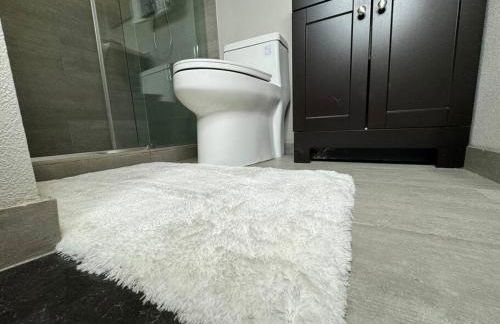 Modern condo near Fremont Street - Foto 67